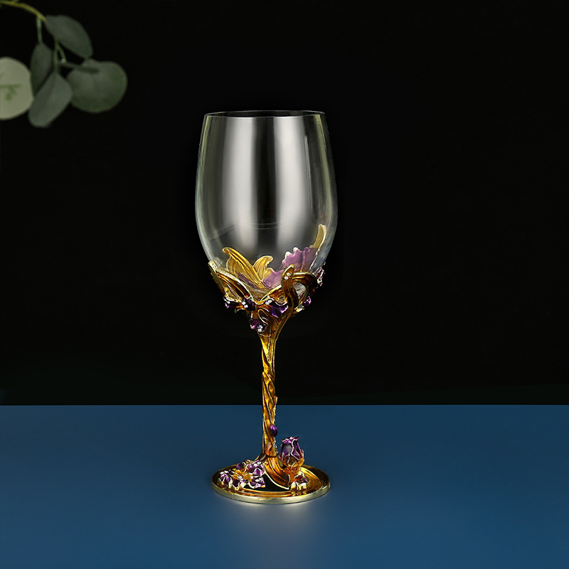 Golden Lavander Dream Wine Glass